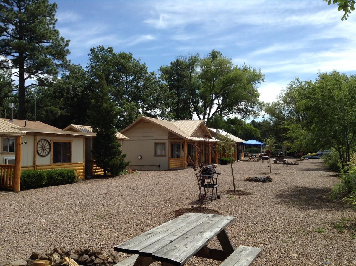 Rainbows End Fishing Resort باينتوب ليكسايد المظهر الخارجي الصورة